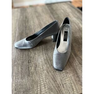 Stuart Weitzman For Russell & Bromley Silver Metallic Square toe Heel Size 9 B